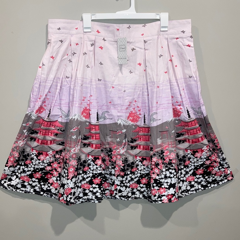 SUCREFAS Light Pink Floral Full Skirt Oriental Print Darted Knee Length NEW - Picture 1 of 11